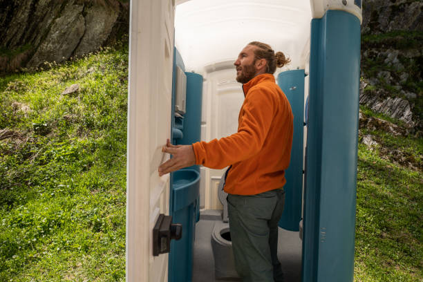 Best Portable toilet rental cost  in Kingwood, WV