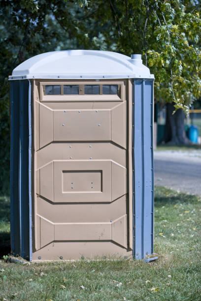 Portable Toilet Options We Offer in Kingwood, WV